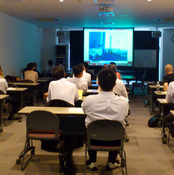 �Z�~�i�[���i